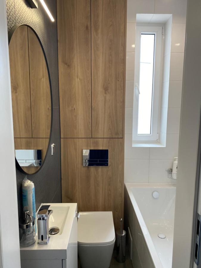 Appartement Dekerta 8-3 à Stary Toruń Extérieur photo
